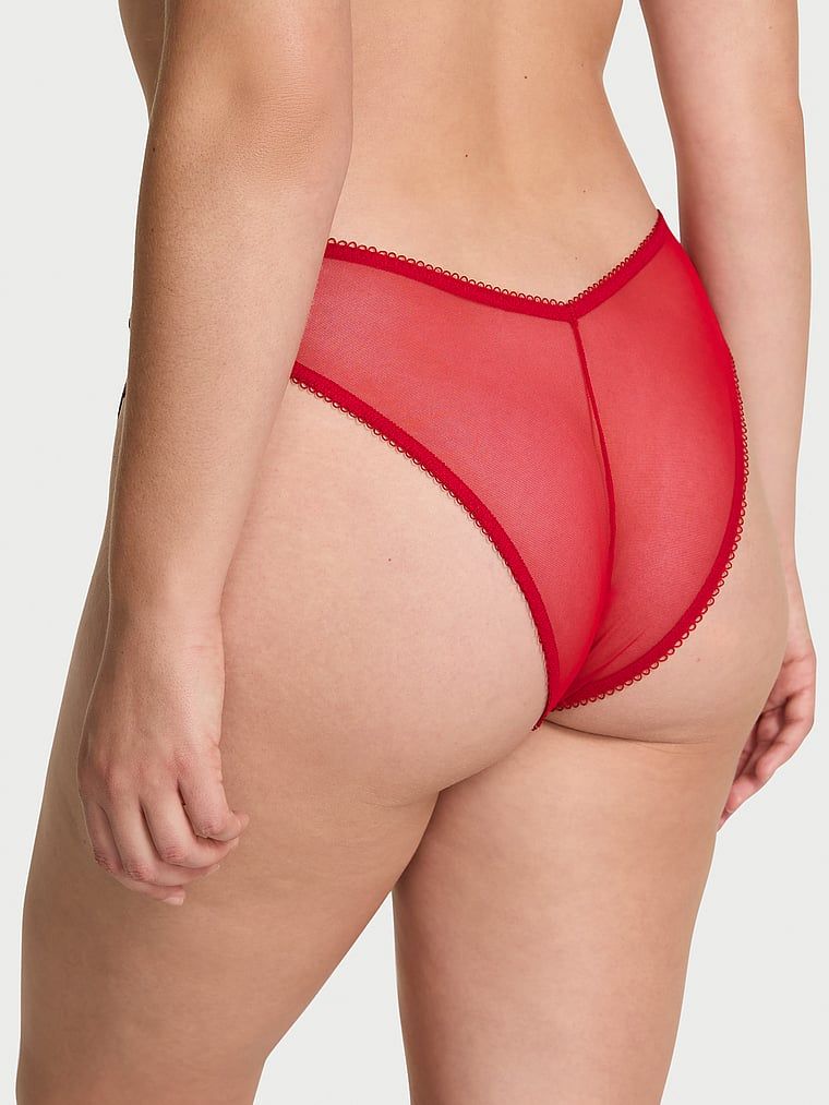 Majtki brazyliany Beautiful Bows Brazilian. Produkt jest wzorzysty i pochodzi z kolekcji Dream Angels. 