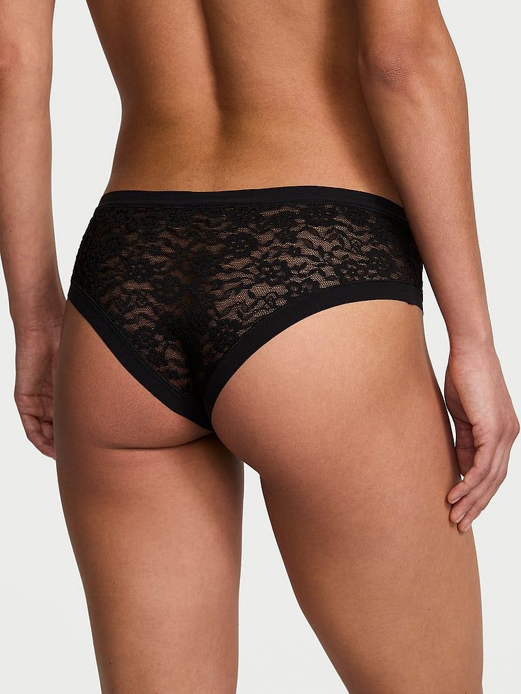 Majtki bezszwowe z koronką No-Show Lace Cheeky. Produkt ma kolor czarny i pochodzi z kolekcji No-Show. 