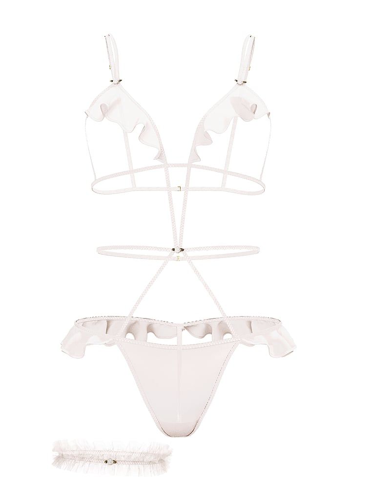 Body z paseczków i szyfonu z podwiązką Ruffled Chiffon. Produkt ma kolor biały i pochodzi z kolekcji Very Sexy. 