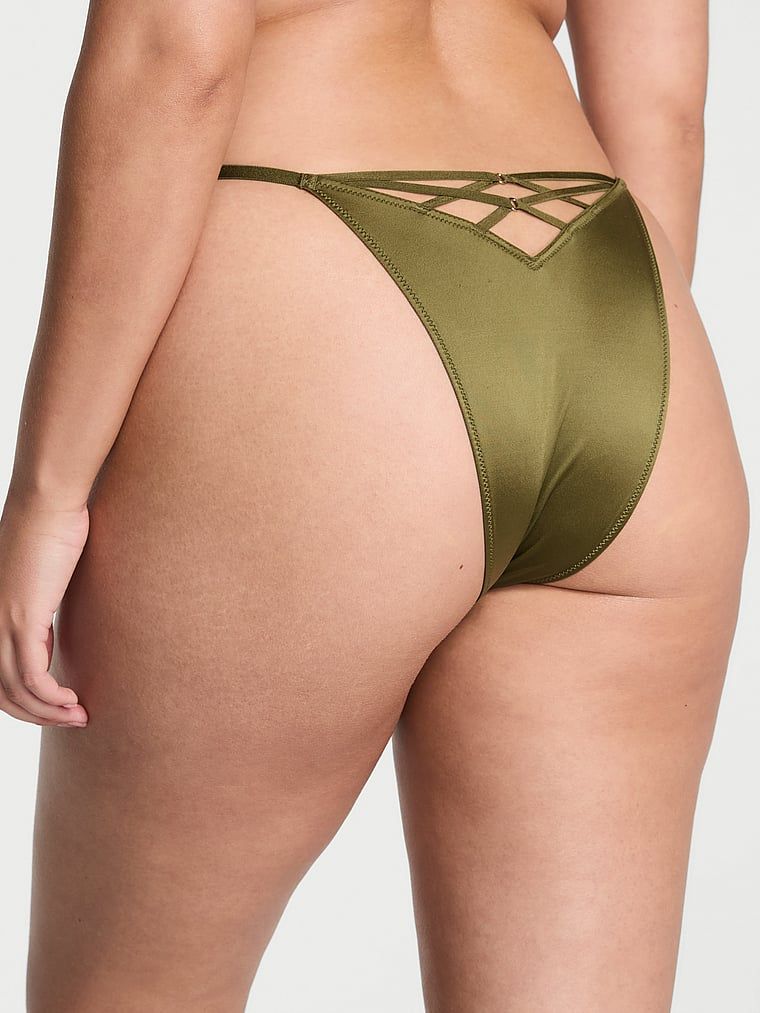 Majtki brazyliany z paseczkami z tyłu Brazilian. Produkt ma kolor zielony i pochodzi z kolekcji Very Sexy. 