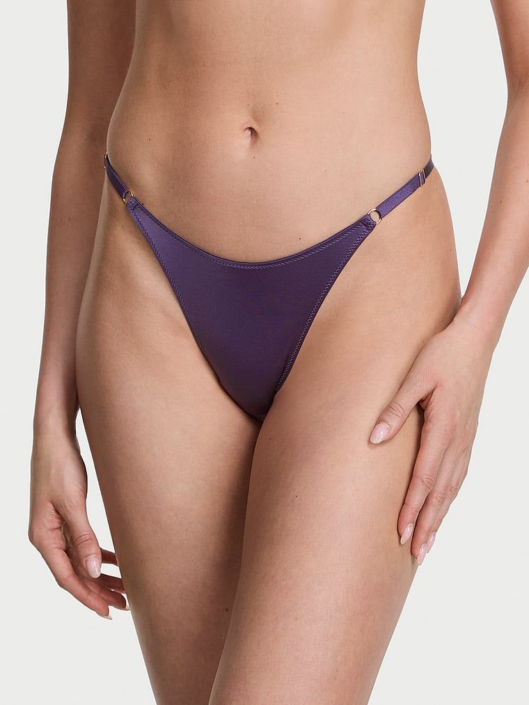 Majtki brazyliany z paseczkami z tyłu Brazilian. Produkt ma kolor purpurowy i pochodzi z kolekcji Very Sexy. 