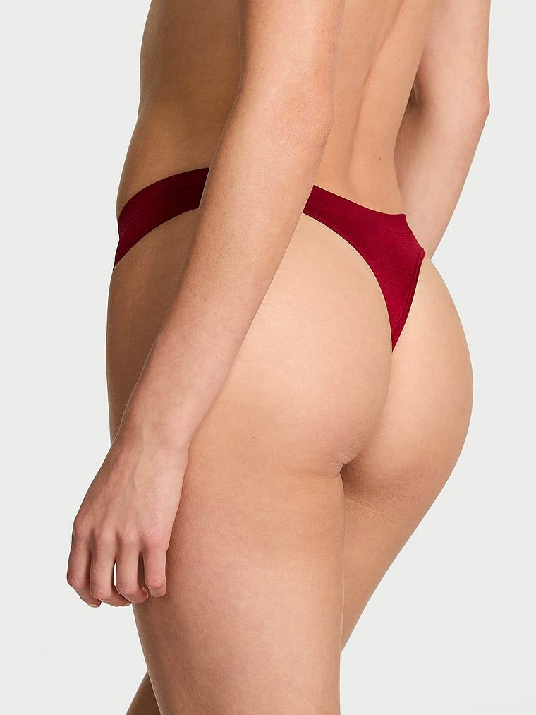 Stringi bezszwowe Shine. Produkt ma kolor czerwony i pochodzi z kolekcji Seamless. 