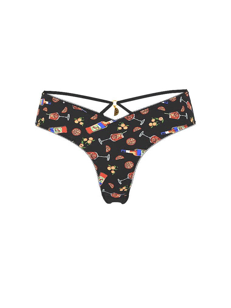 Majtki z paseczkami z tyłu i wysoko wyciętymi nogawkami Strappy-Back Cheeky. Produkt jest wzorzysty i pochodzi z kolekcji Very Sexy. 