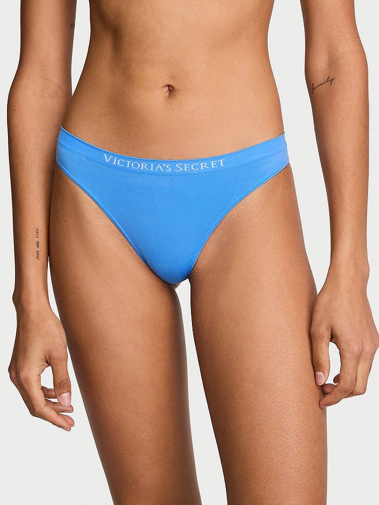 Stringi bezszwowe Seamless. Produkt ma kolor niebieski i pochodzi z kolekcji Seamless. 
