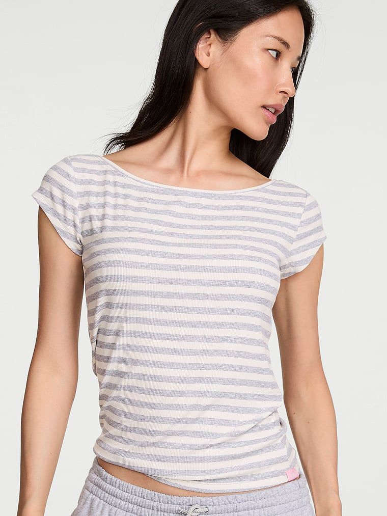 T-shirt z modalu z dekoltem łódka VS Iconic Rib Boatneck. Produkt jest wzorzysty i pochodzi z kolekcji Angel Essentials. 