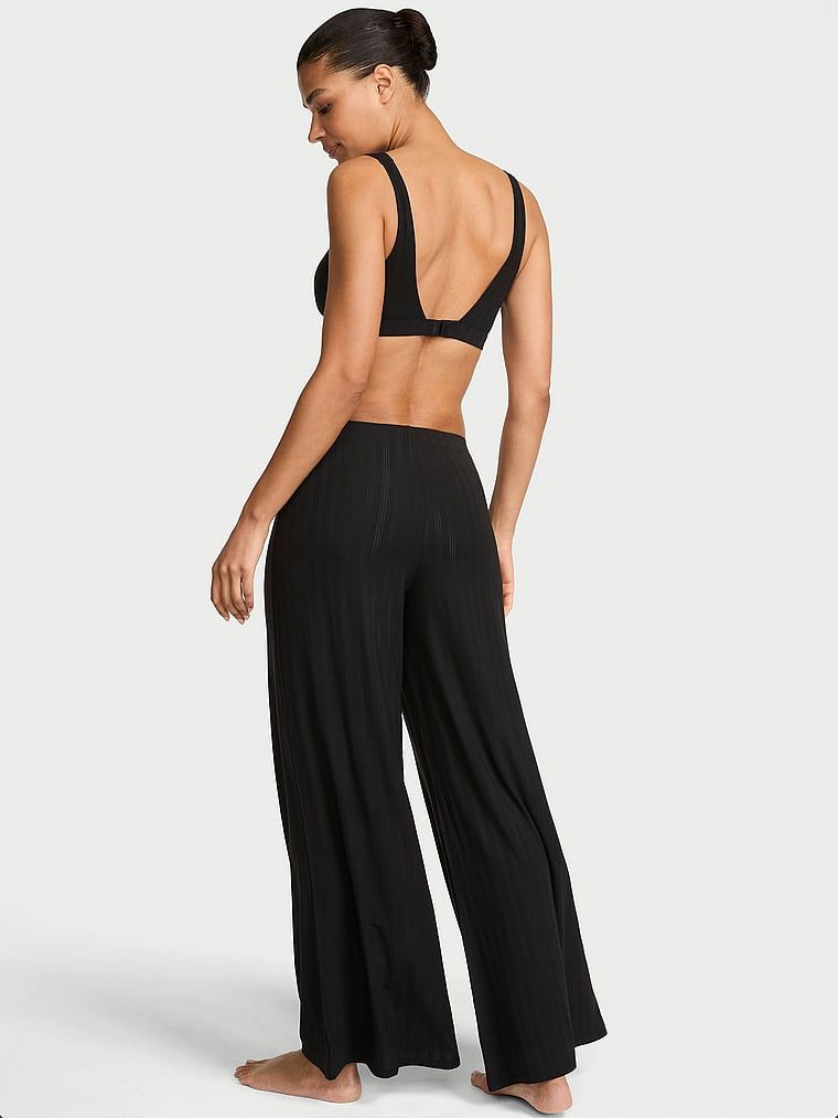 Spodnie z modalu do spania SoSoft Ultra-Fine. Produkt ma kolor czarny i pochodzi z kolekcji Victoria's Secret. 