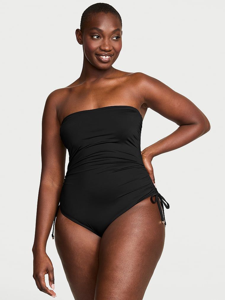 Strój kąpielowy jednoczęściowy z odpinanymi ramiączkami Essential Strapless. Produkt ma kolor czarny i pochodzi z kolekcji Victoria's Secret Swim. 