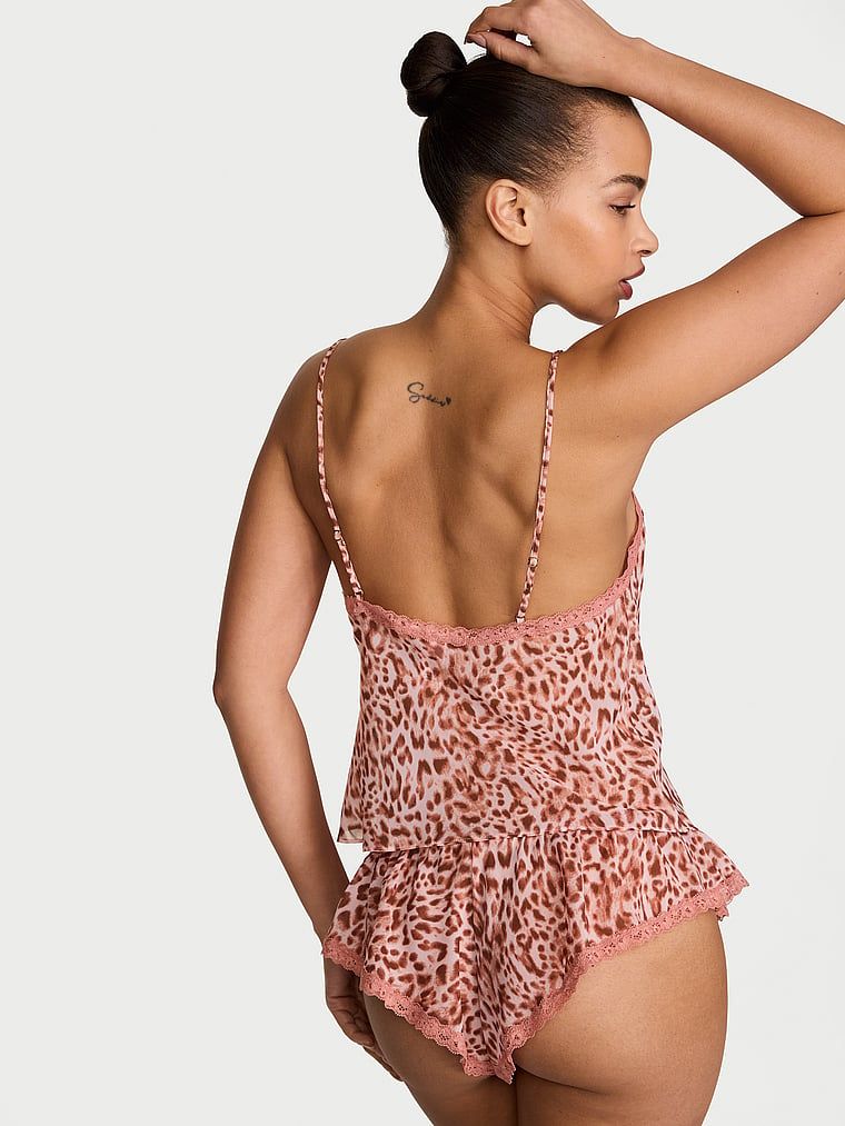 Zestaw z szyfonu do spania - top i szorty Leopard. Produkt jest wzorzysty i pochodzi z kolekcji Dream Angels. 