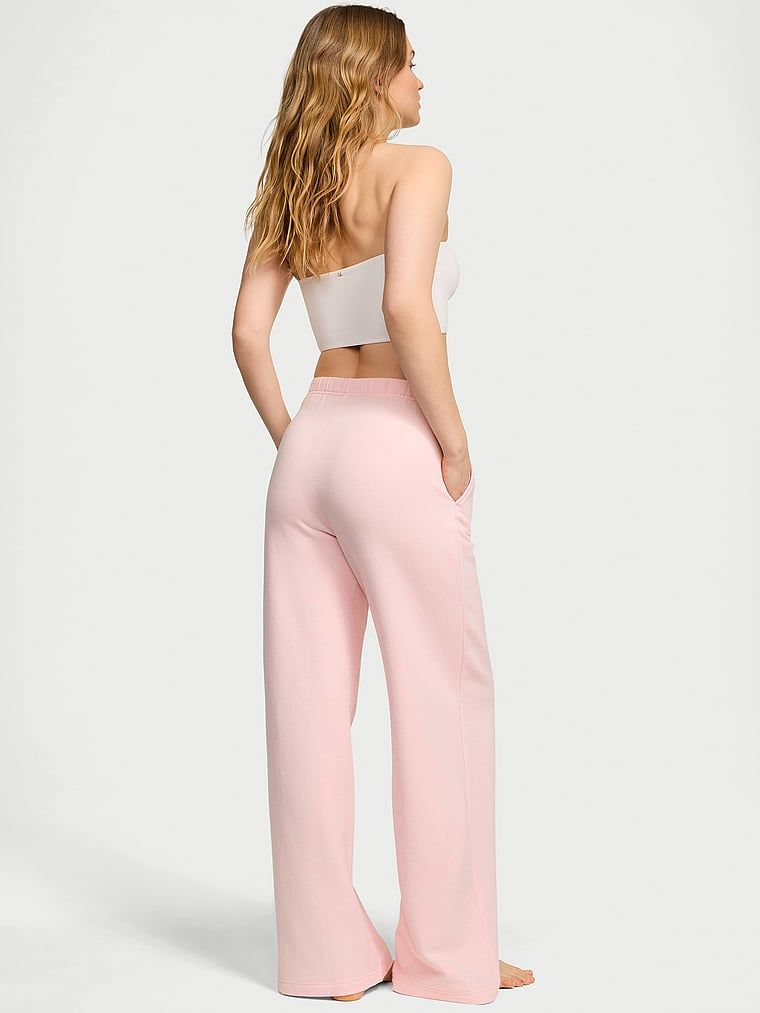 Spodnie dresowe z modalu z szerokimi nogawkami Brushed. Produkt ma kolor różowy i pochodzi z kolekcji Victoria's Secret. 