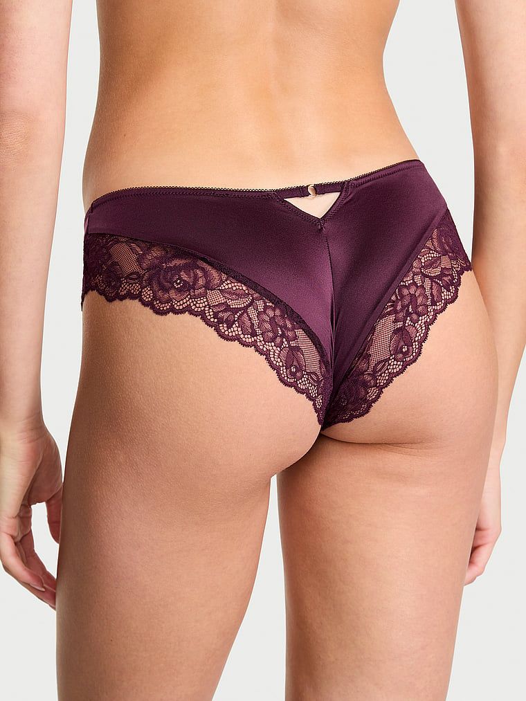 Very Sexy Majtki z koronką na krawędziach i wysoko wyciętymi nogawkami Lace-Trim Cheeky