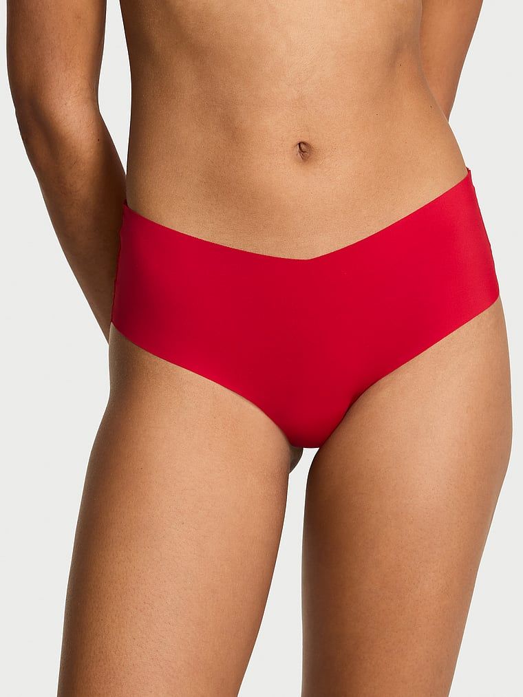 Majtki z siateczką w kratkę z tyłu No-Show Plaid Mesh Cheeky. Produkt ma kolor czerwony i pochodzi z kolekcji No-Show. 