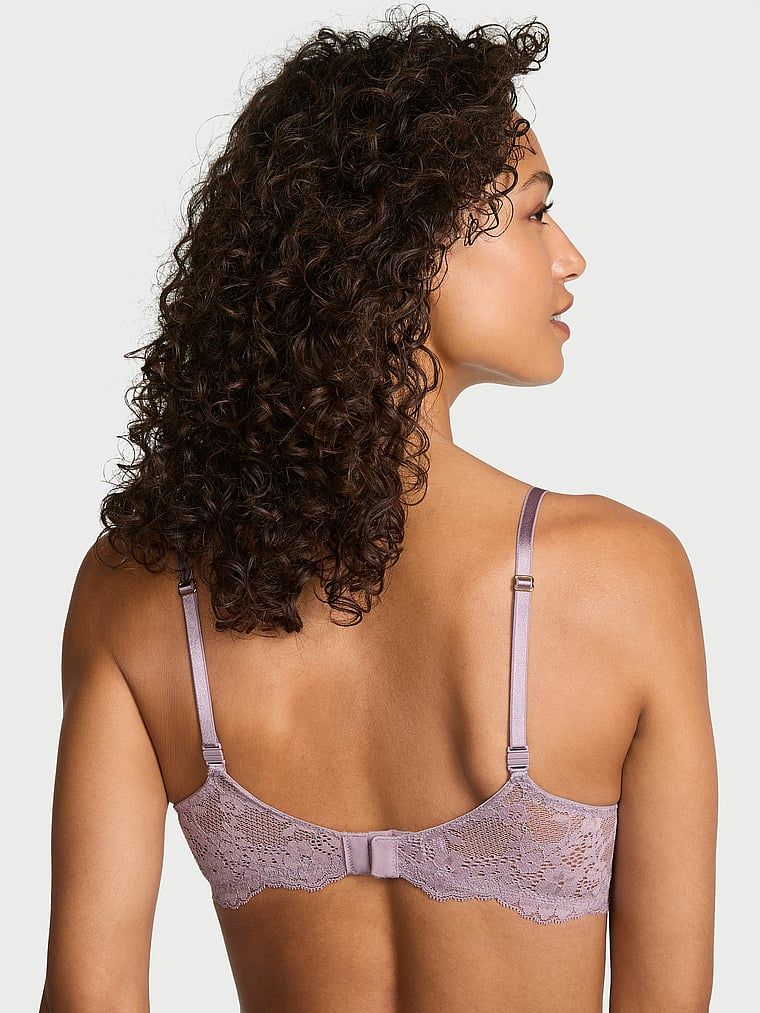 Biustonosz nieusztywniany balkonetka Wicked Lace Balconette. Produkt ma kolor różowy i pochodzi z kolekcji Dream Angels. 