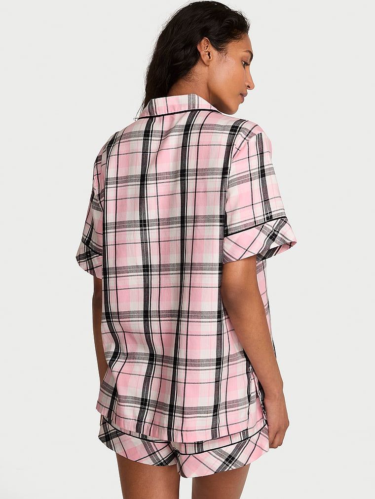 Flanelowa piżama z szortami. Produkt jest wzorzysty i pochodzi z kolekcji Victoria's Secret. 