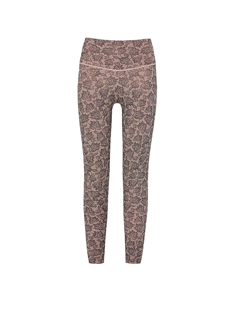 Legginsy z niską kompresją VS Elevate. Produkt jest wzorzysty i pochodzi z kolekcji VSX. 