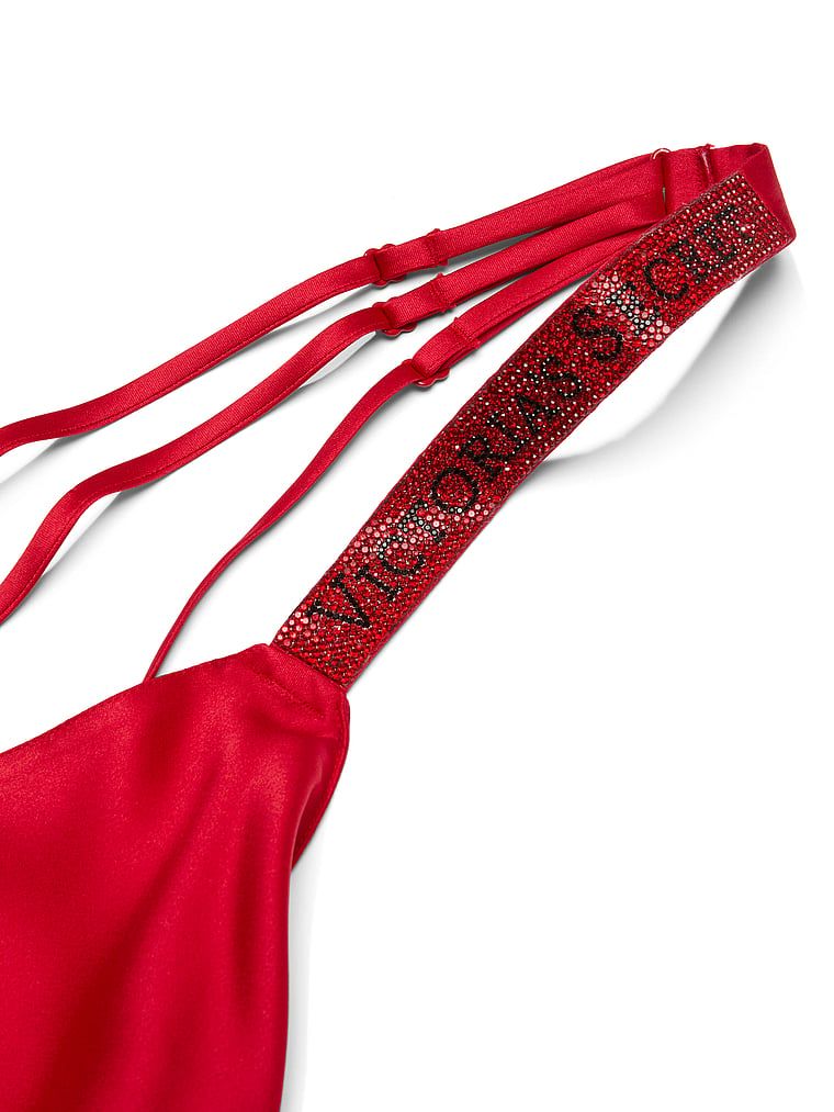 Koszulka nocna satynowa z błyszczącymi ramiączkami Scattered Shine Strap Slip. Produkt ma kolor czerwony i pochodzi z kolekcji Very Sexy. 