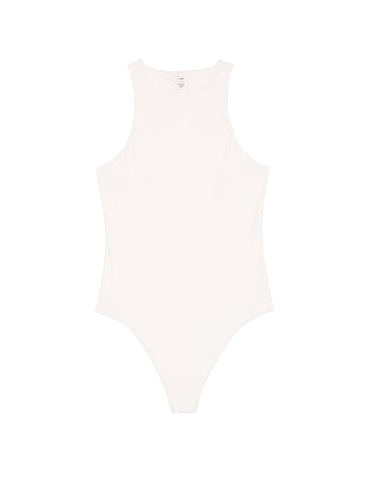 Body na grubszych ramiączkach FeatherSoft. Produkt ma kolor biały i pochodzi z kolekcji Victoria's Secret. 