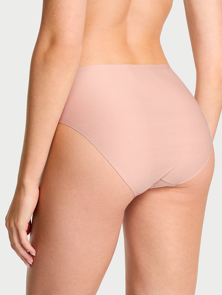 Majtki z mikrofibry Flex Bikini. Produkt ma kolor beżowy i pochodzi z kolekcji Body by Victoria. 