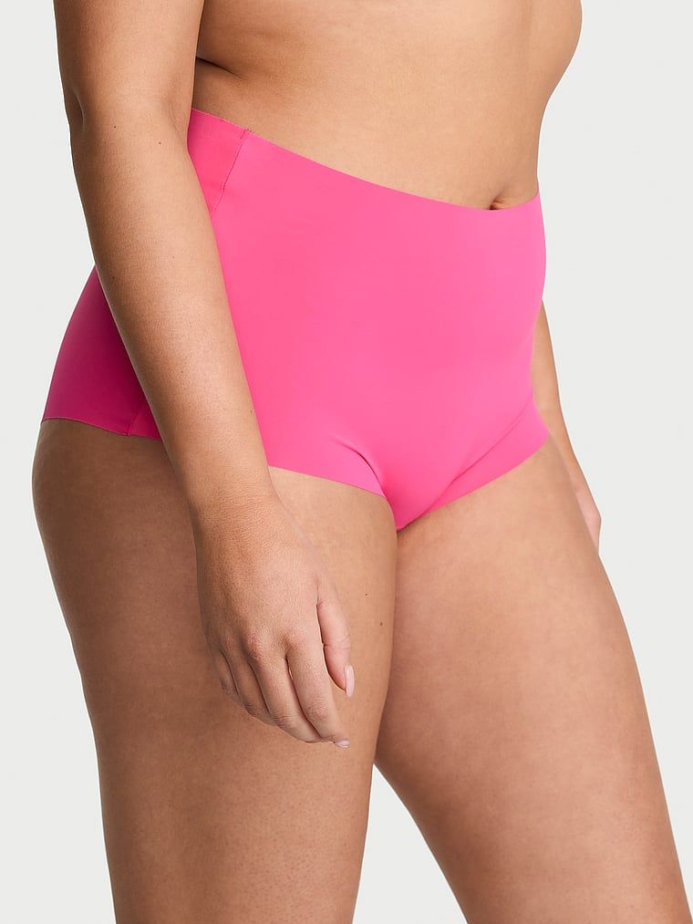 Majtki bezszwowe figi z paseczkami z tyłu No-Show Strappy. Produkt ma kolor różowy i pochodzi z kolekcji No-Show. 
