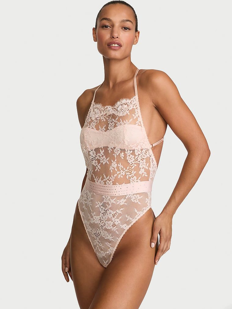 Body koronkowe Twinkle Lace. Produkt ma kolor różowy i pochodzi z kolekcji Dream Angels. 