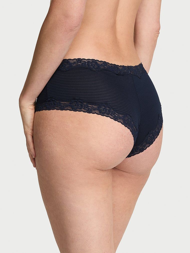 Majtki bawełniane w paseczki z koronką na krawędziach Cheeky. Produkt ma kolor niebieski i pochodzi z kolekcji Lace Trim. 