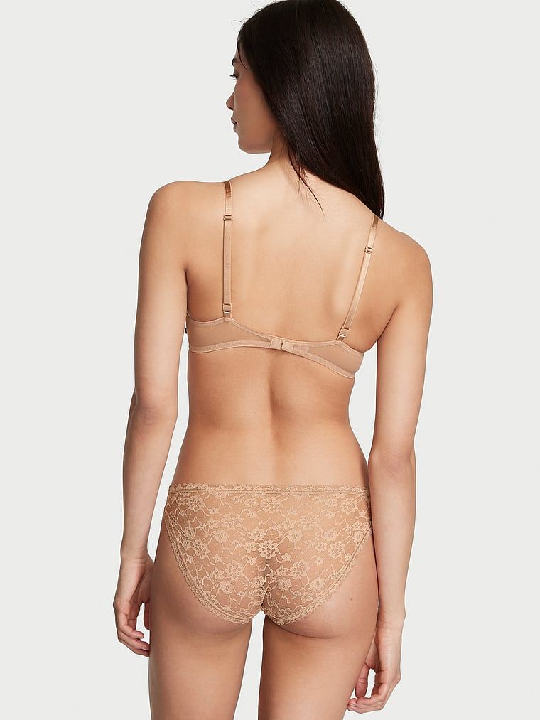 Majtki koronkowe Lace Bikini. Produkt ma kolor beżowy i pochodzi z kolekcji Lacie. 