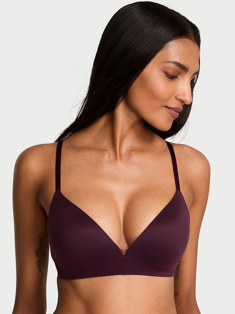 Biustonosz push-up bez fiszbin. Produkt ma kolor purpurowy i pochodzi z kolekcji Love Cloud. 