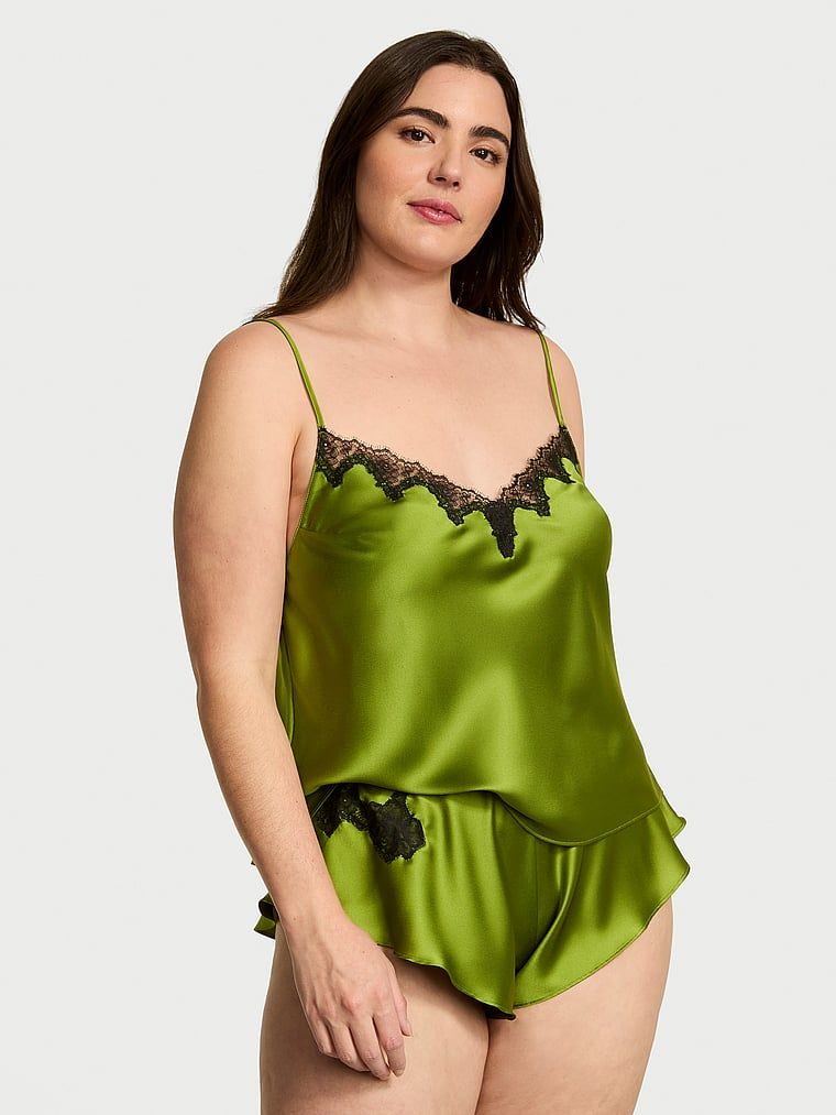 Satynowy zestaw z koronką do spania Satin Rose Lace-Trim. Produkt ma kolor zielony i pochodzi z kolekcji Victoria's Secret. 