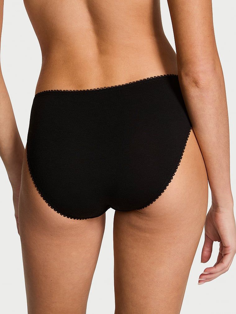 Majtki bawełniane z cekinami Sparkle Bikini. Produkt ma kolor czarny i pochodzi z kolekcji Victoria's Secret. 