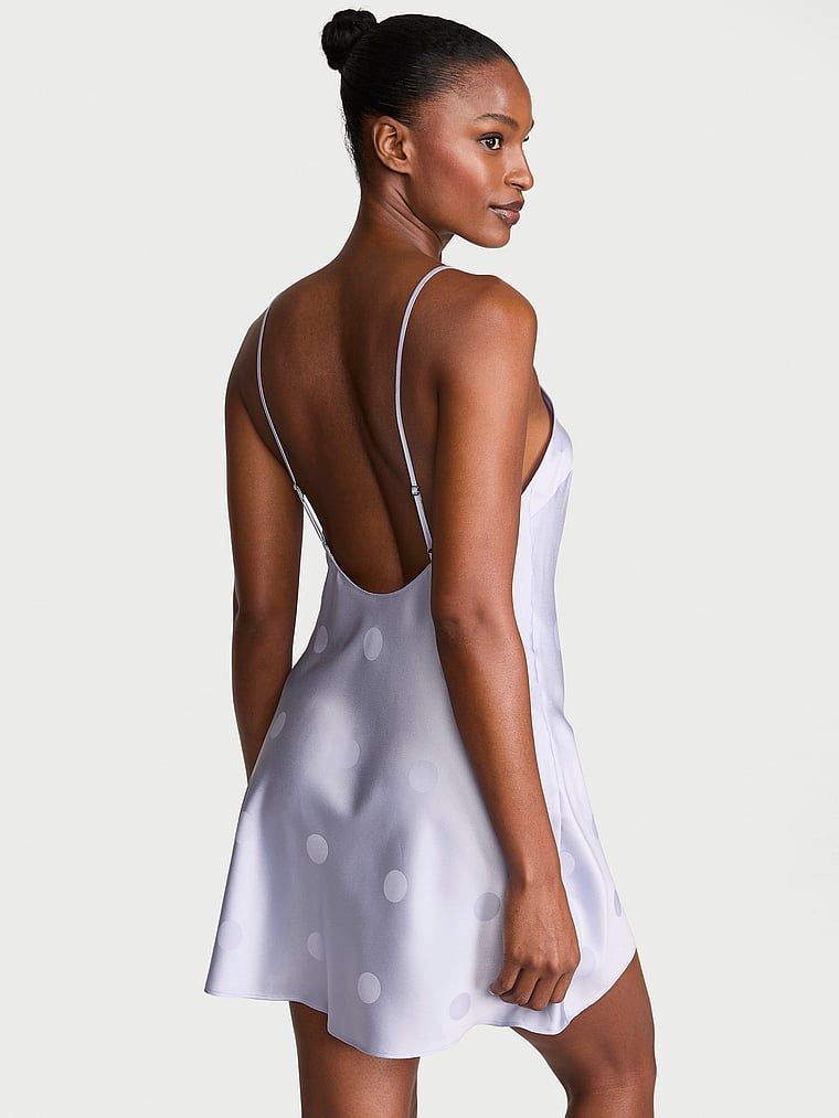 Victoria's Secret Koszulka nocna satynowa Signature Slip