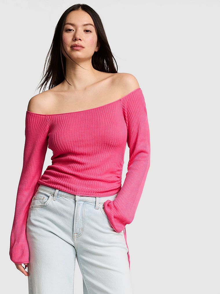 Sweter off-shoulder z marszczeniem po bokach