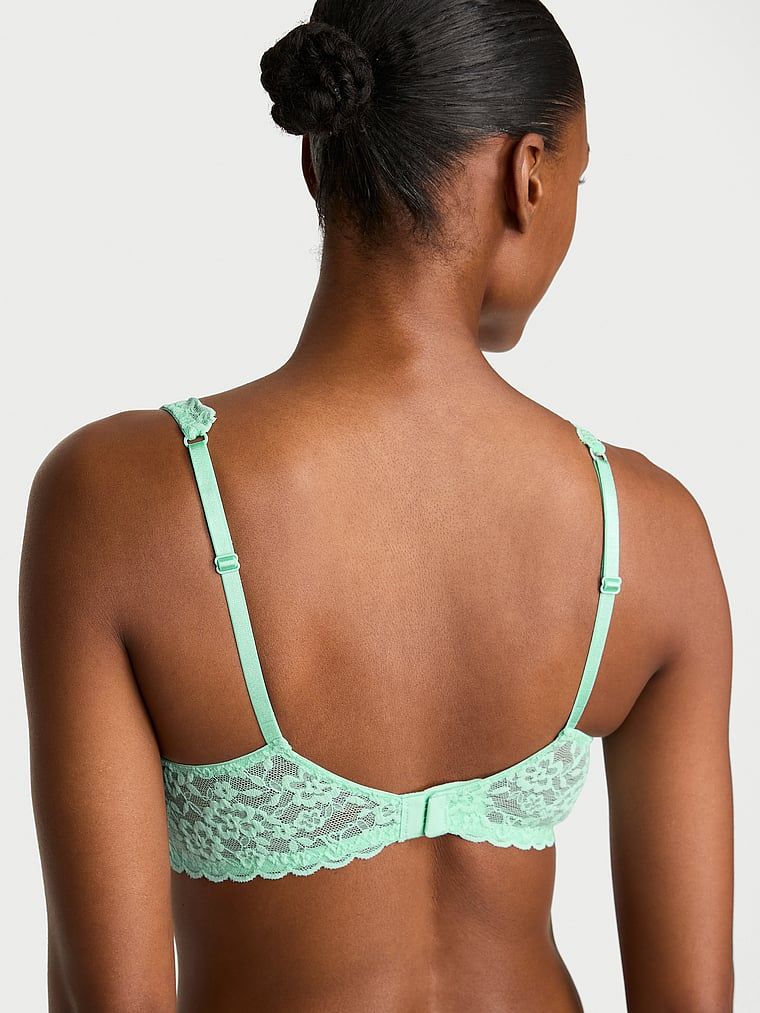 Biustonosz nieusztywniany balkonetka koronkowy. Produkt ma kolor zielony i pochodzi z kolekcji Victoria's Secret. 