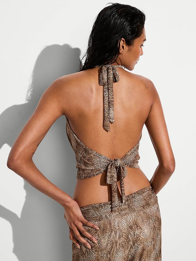 Top na plażę wiązany na szyi Beachwear. Produkt jest wzorzysty i pochodzi z kolekcji Victoria's Secret Swim. 