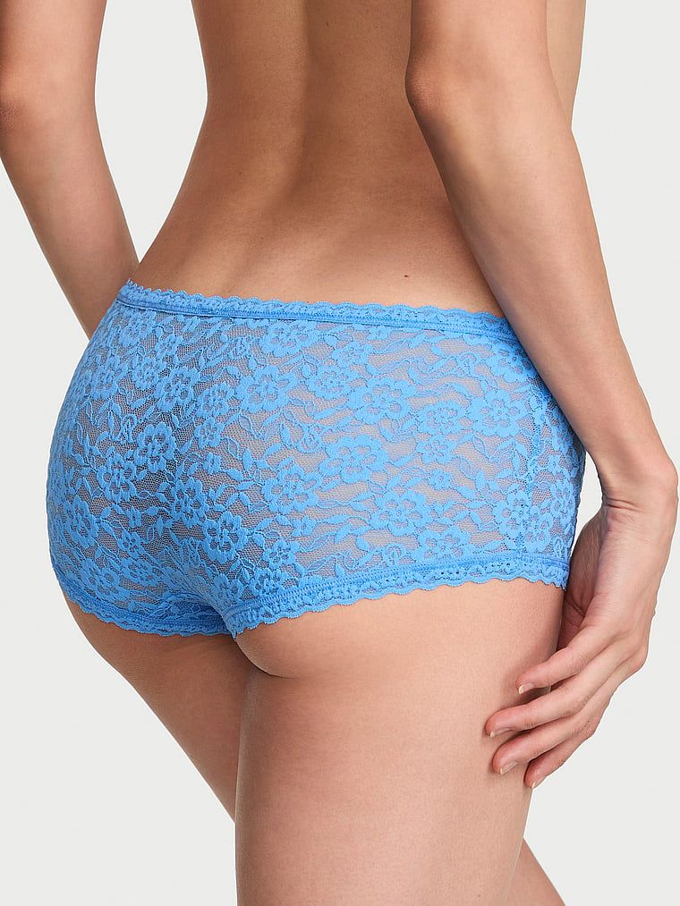 Majtki koronkowe szorty z niskim stanem Boyshort. Produkt ma kolor niebieski i pochodzi z kolekcji Lacie. 