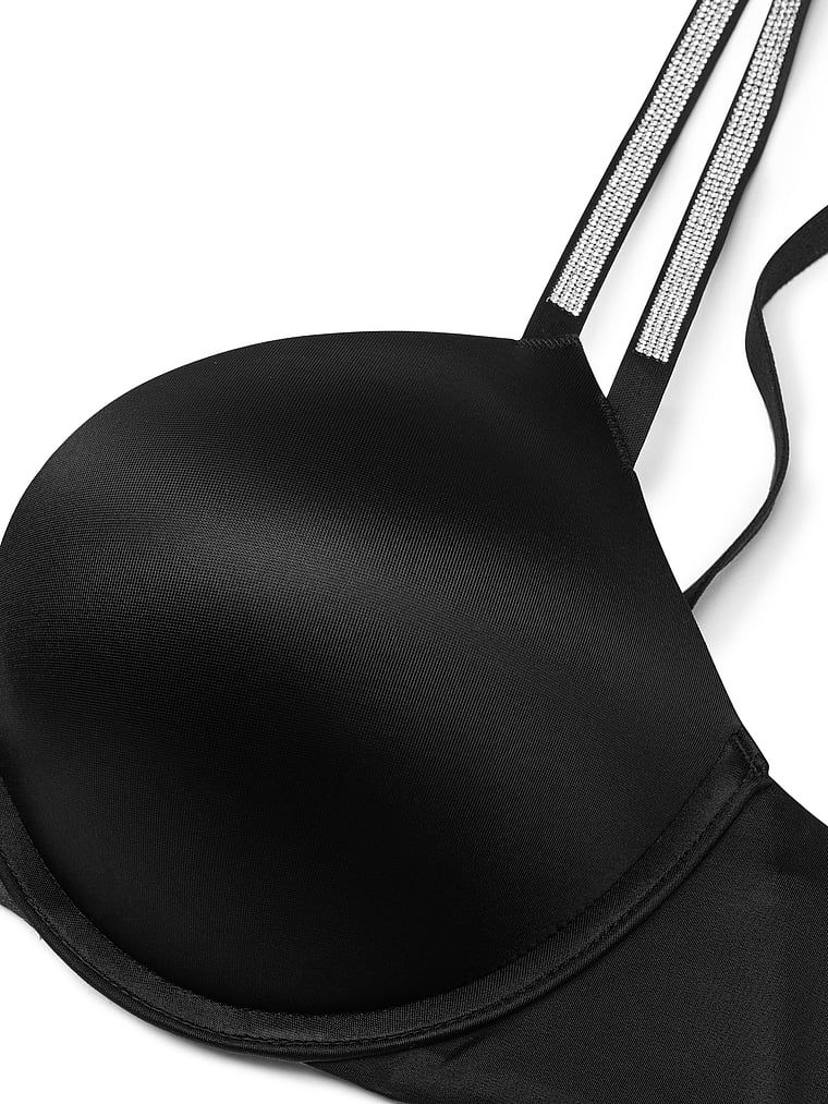 Na zdjęciu widoczny jest detal, zbliżenie na biustonosz push-up powiększający o 2 rozmiary Bombshell Double Shine Strap.
