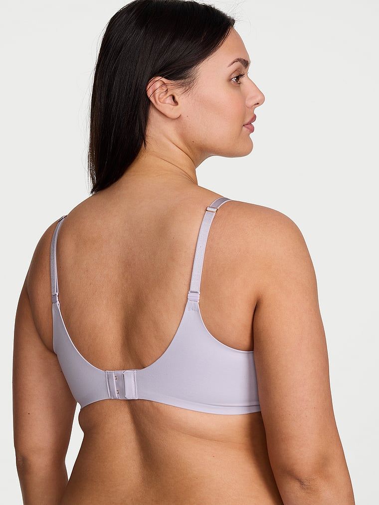 Biustonosz lekko usztywniany Smooth Demi. Produkt ma kolor fioletowy i pochodzi z kolekcji Love Cloud. 