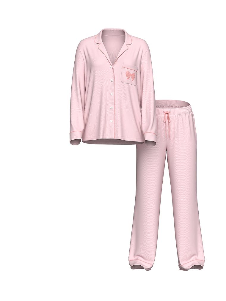 Piżama z modalu Bow. Produkt ma kolor różowy i pochodzi z kolekcji Victoria's Secret. 