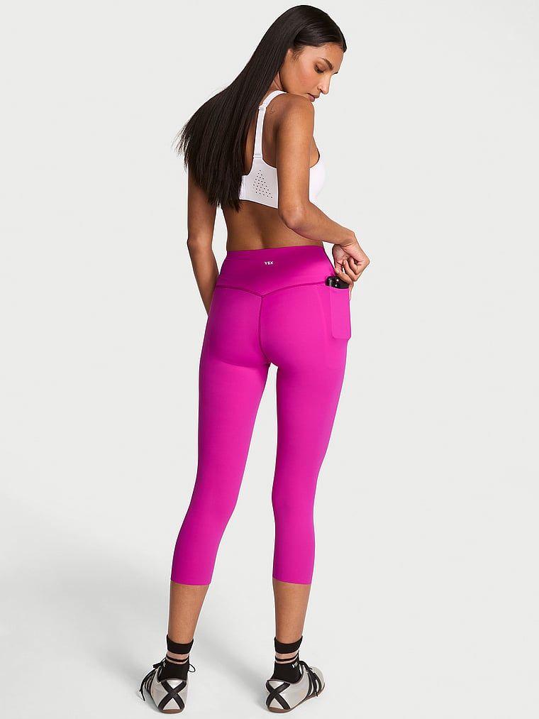 Legginsy VSX Elevate Capri. Produkt ma kolor purpurowy i pochodzi z kolekcji VSX. 