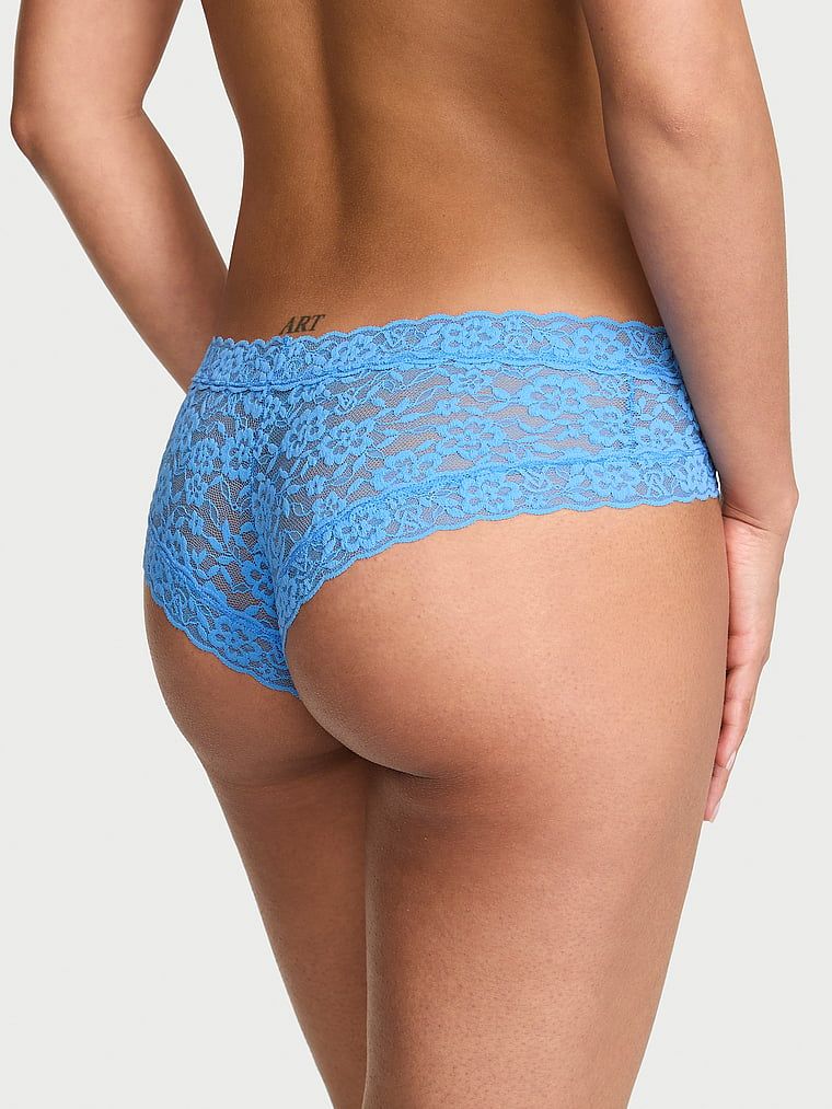 Majtki z koronką Lace Cheeky. Produkt ma kolor niebieski i pochodzi z kolekcji Lacie. 
