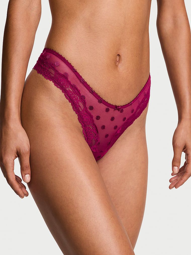 Stringi z siateczki z koronką na krawędziach Sheer Heritage Dot. Produkt jest wzorzysty i pochodzi z kolekcji Very Sexy. 