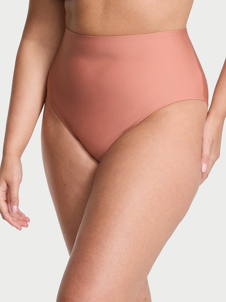 Majtki z wysokim stanem Luxe Contour Cheeky. Produkt ma kolor brązowy i pochodzi z kolekcji Body by Victoria. 