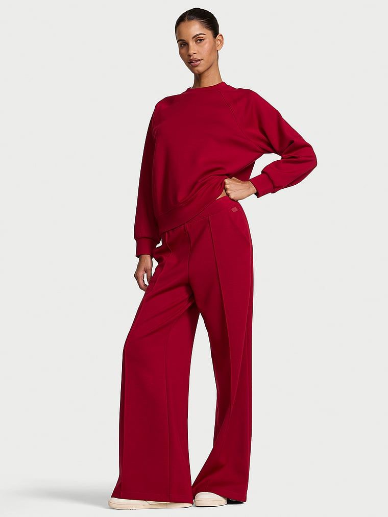 Zestaw dresowy - bluza i spodnie VSX Winter Featherweight. Produkt ma kolor czerwony i pochodzi z kolekcji VSX. 