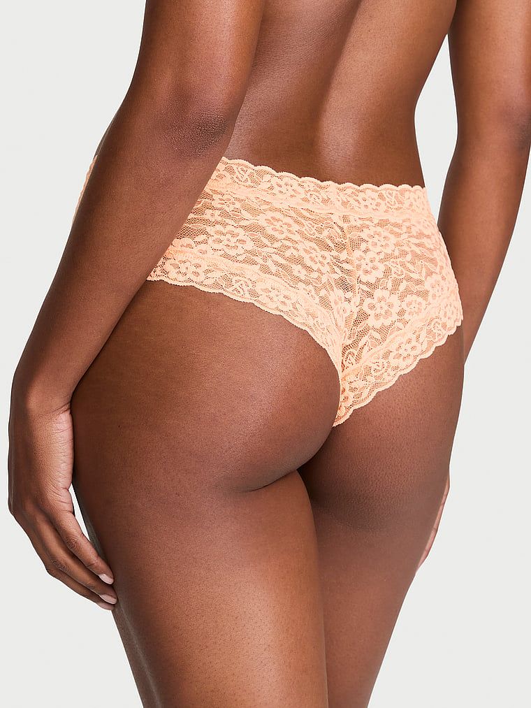 Majtki z koronką Lace Cheeky. Produkt ma kolor pomarańczowy i pochodzi z kolekcji Lacie. 