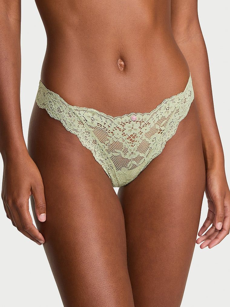 Stringi koronkowe Lace. Produkt ma kolor zielony i pochodzi z kolekcji Dream Angels. 
