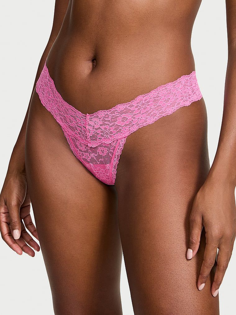 Stringi koronkowe Lace. Produkt ma kolor różowy i pochodzi z kolekcji Lacie. 