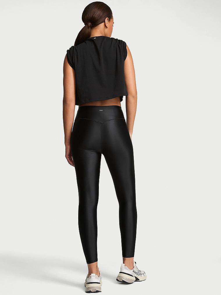 Legginsy z błyszczącego materiału VSX GlossyTech. Produkt ma kolor czarny i pochodzi z kolekcji VSX. 