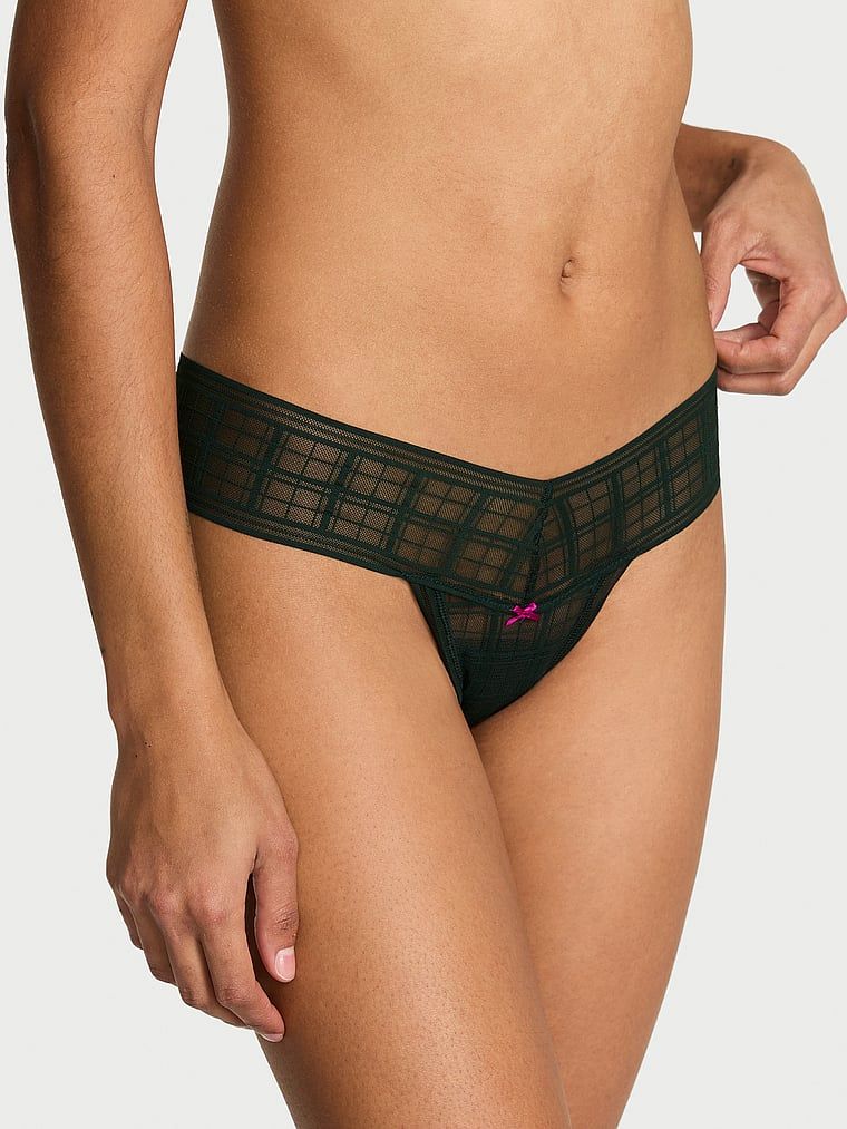 Stringi z motywem kratki Plaid Lace. Produkt ma kolor zielony i pochodzi z kolekcji Lacie. 