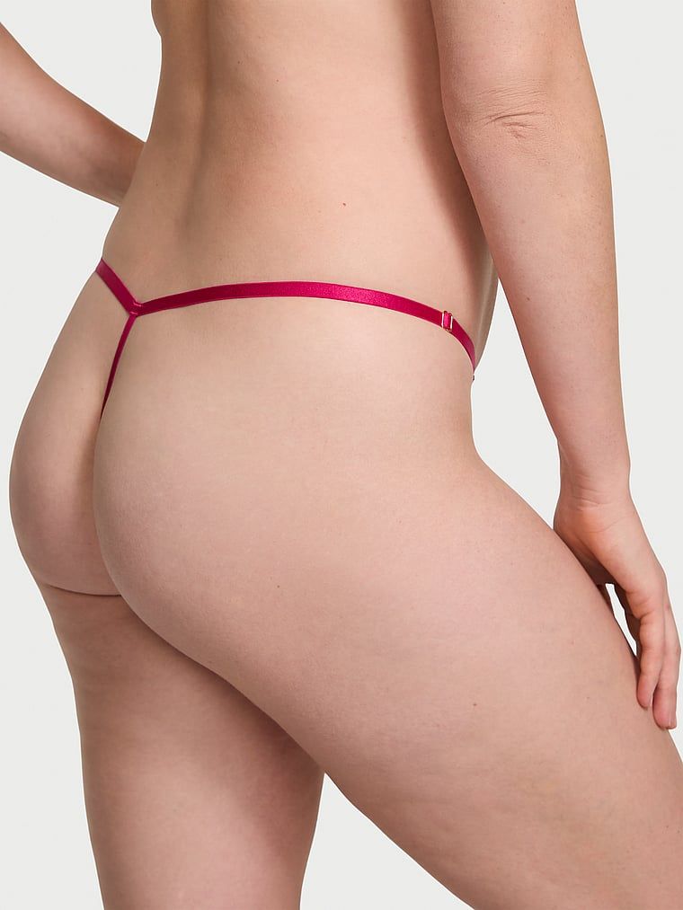 Stringi z siateczki z regulowanymi paskami Flirty Mesh. Produkt jest wzorzysty i pochodzi z kolekcji Very Sexy. 