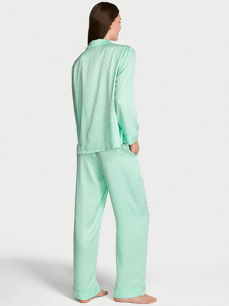 Piżama satynowa z długimi rękawami Signature. Produkt ma kolor zielony i pochodzi z kolekcji Victoria's Secret. 