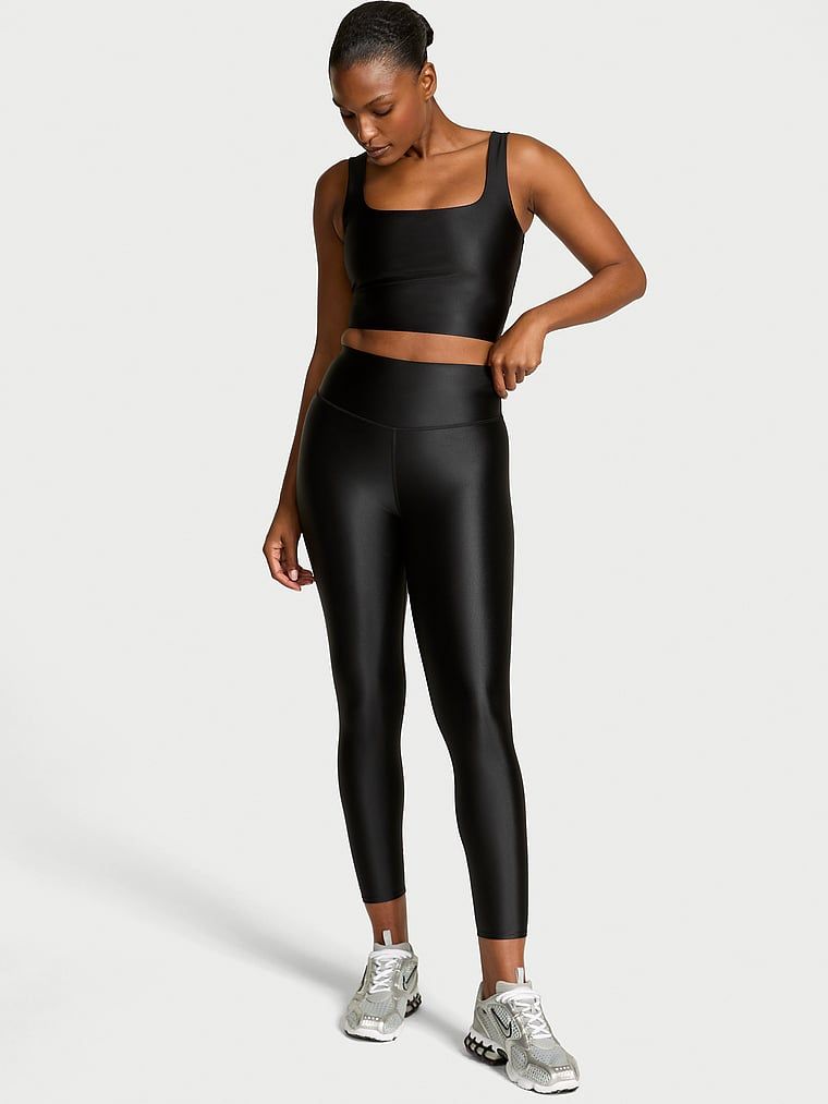 Legginsy z błyszczącego materiału VSX GlossyTech. Produkt ma kolor czarny i pochodzi z kolekcji VSX. 