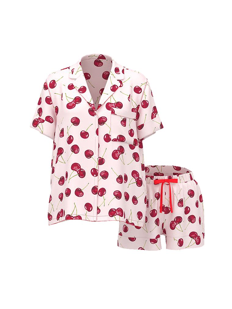 Piżama satynowa błyszcząca z szortami Glazed Satin. Produkt jest wzorzysty i pochodzi z kolekcji Victoria's Secret. 